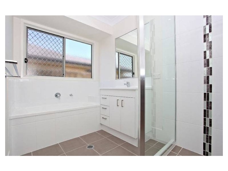 7 ELMORE CIRCUIT, Bundamba QLD 4304