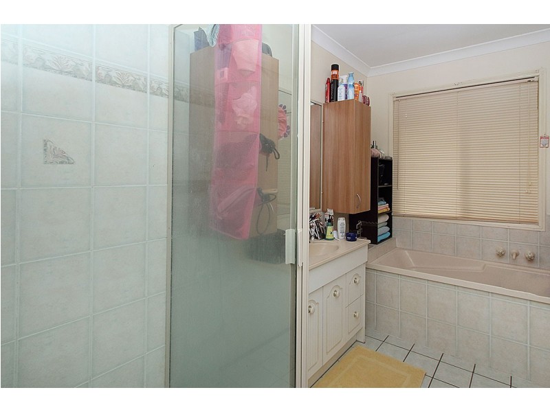 5 RAPANEA STREET, Moggill QLD 4070