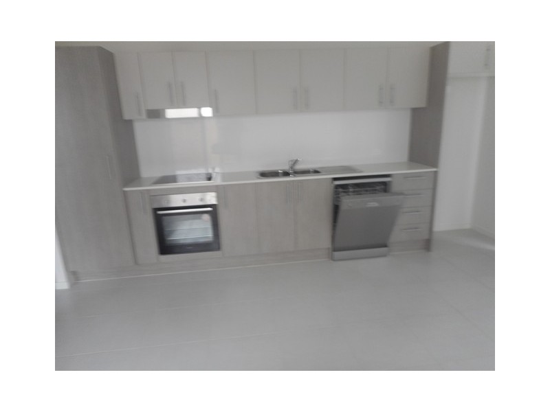 2/47 Jane Street, Leichhardt QLD 4305