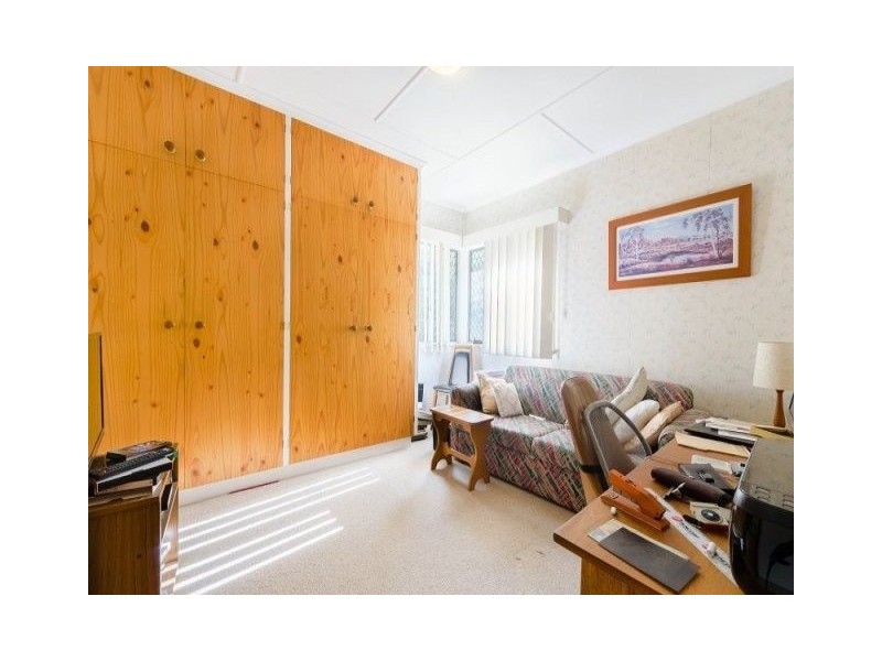 30 Hawkwood Street, Mount Gravatt East QLD 4122