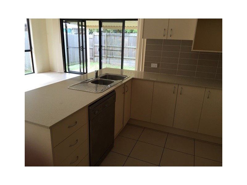 44 Pencarrow Street, Raceview QLD 4305