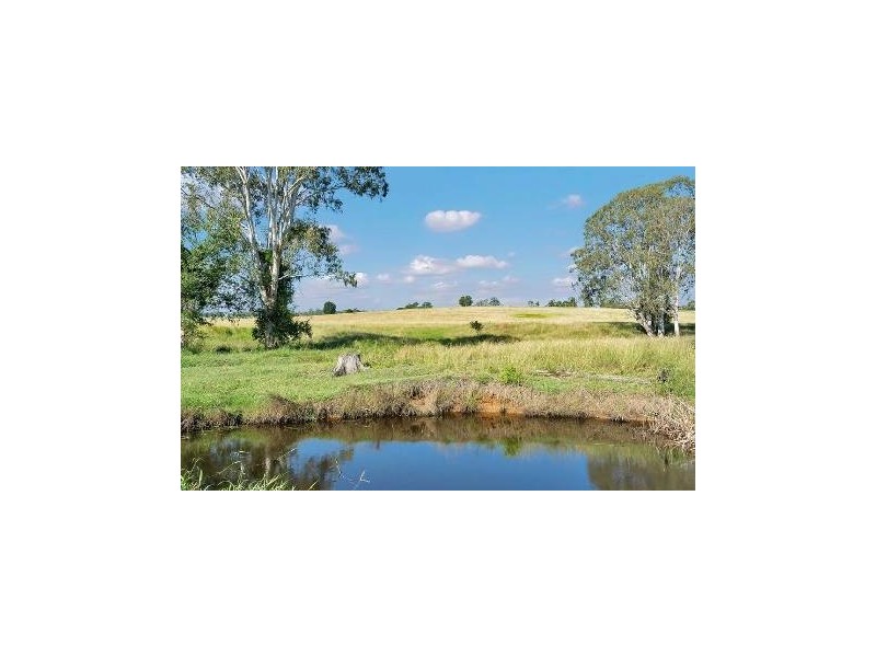 454 CLAUS ROAD, Glamorgan Vale QLD 4306