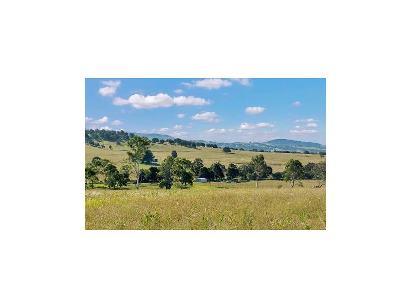 454 CLAUS ROAD, Glamorgan Vale QLD 4306