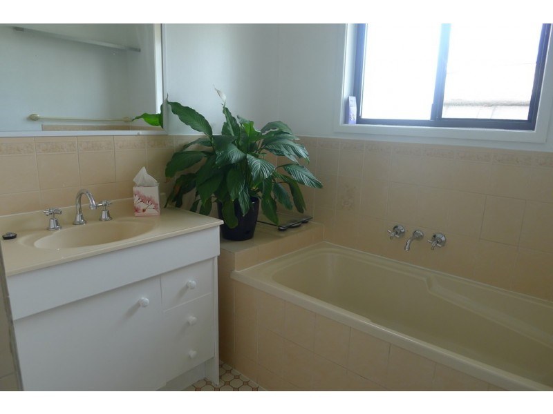 71 KENNEDY DRIVE, Redbank Plains QLD 4301