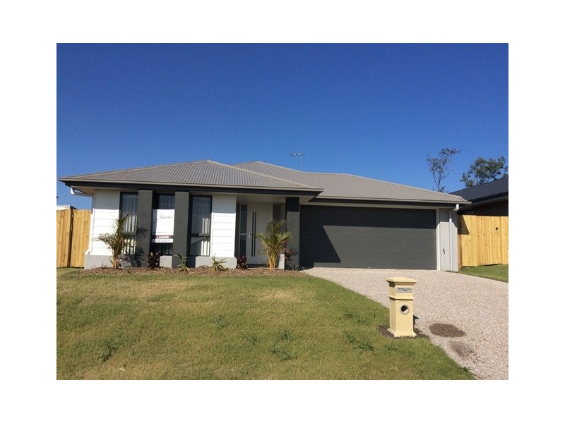 8 Saddleback Avenue, Redbank Plains QLD 4301