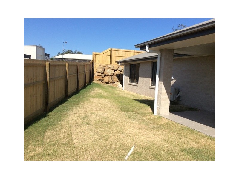 8 Saddleback Avenue, Redbank Plains QLD 4301