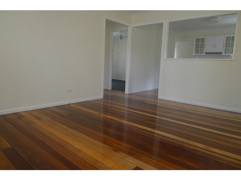 44 HOLDSWORTH ROAD, North Ipswich QLD 4305