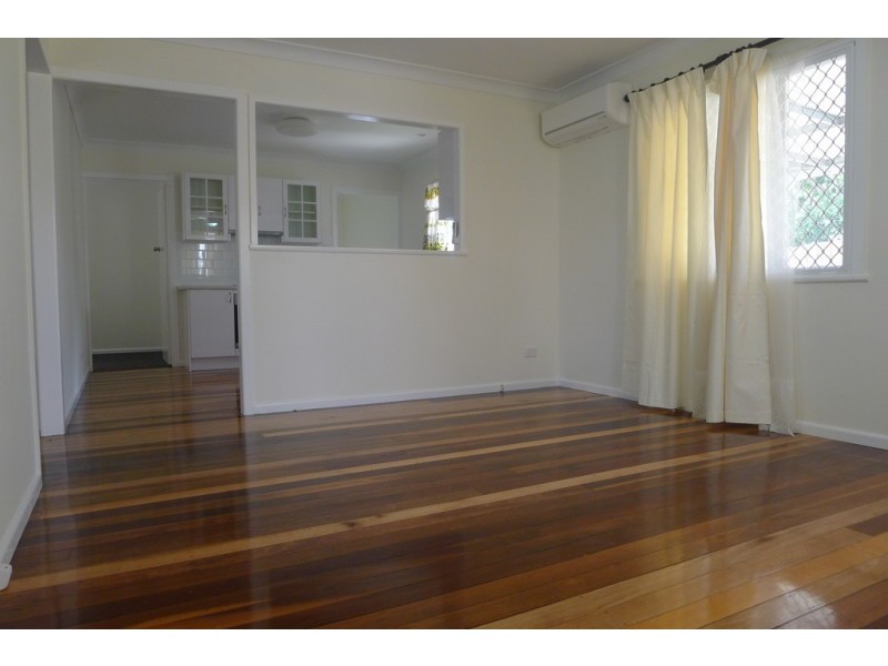 44 HOLDSWORTH ROAD, North Ipswich QLD 4305