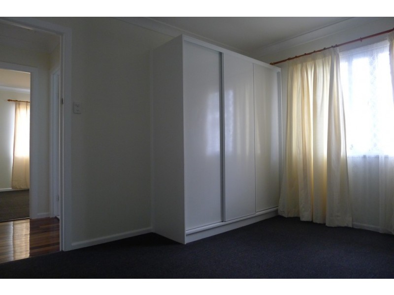 44 HOLDSWORTH ROAD, North Ipswich QLD 4305