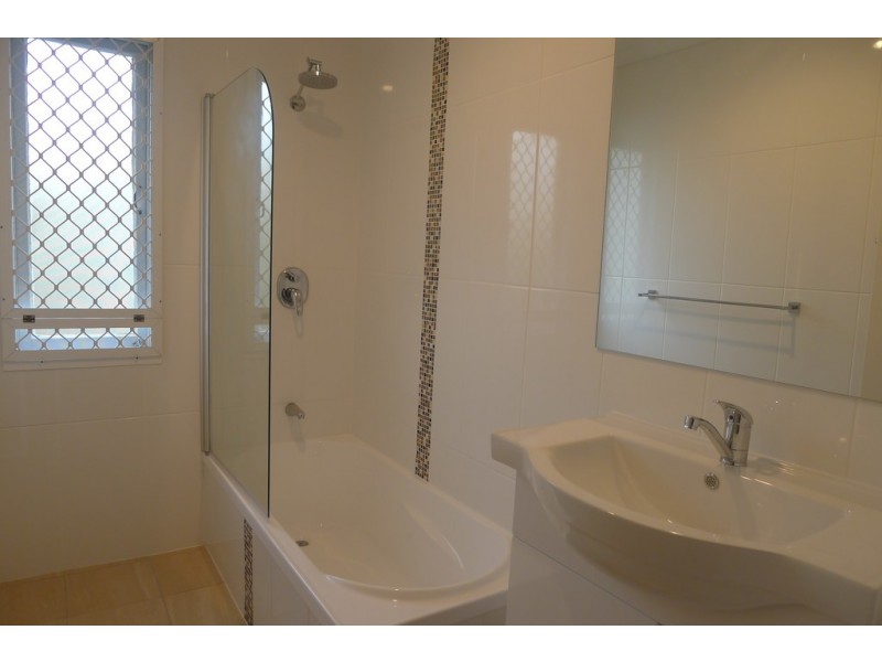 44 HOLDSWORTH ROAD, North Ipswich QLD 4305