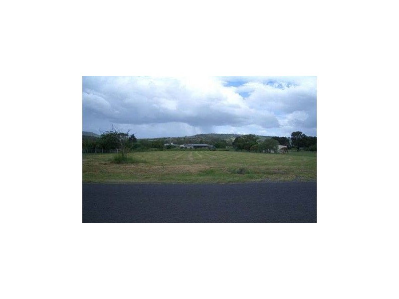 9 ROSE AVENUE, Minden QLD 4311