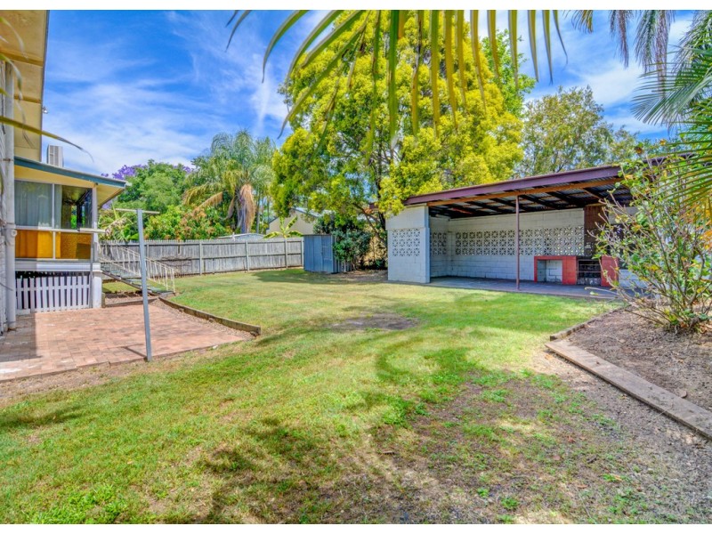 17 RACEVIEW STREET, Eastern Heights QLD 4305