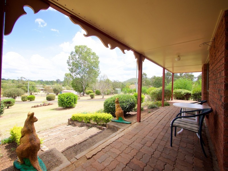 30 CARRALLUMA CRESCENT, Fernvale QLD 4306