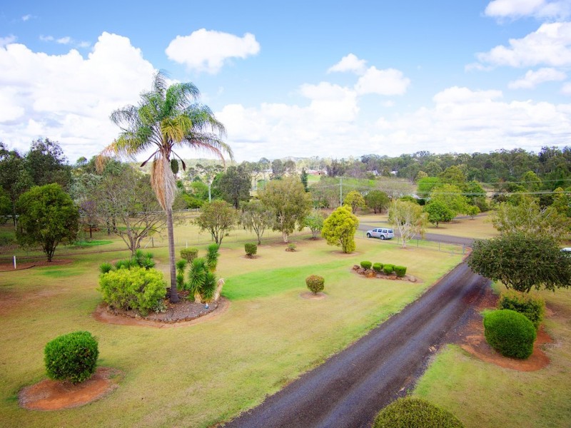 30 CARRALLUMA CRESCENT, Fernvale QLD 4306