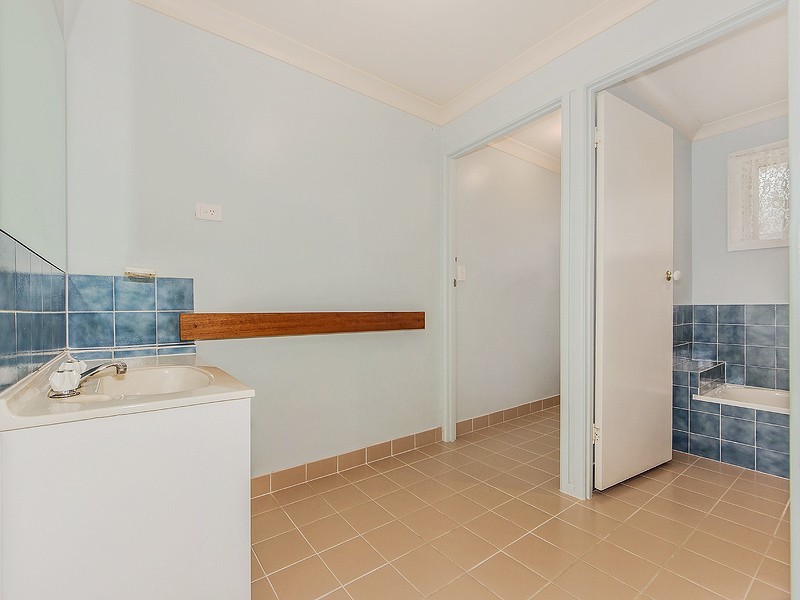 149 F HOLTS ROAD, Pine Mountain QLD 4306