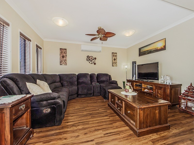 4 DALEWOOD PLACE, Fernvale QLD 4306