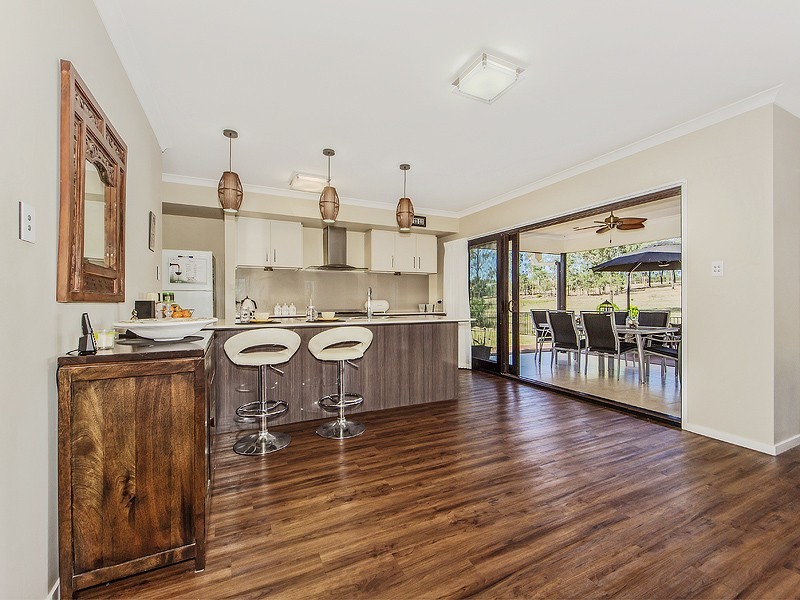 4 DALEWOOD PLACE, Fernvale QLD 4306