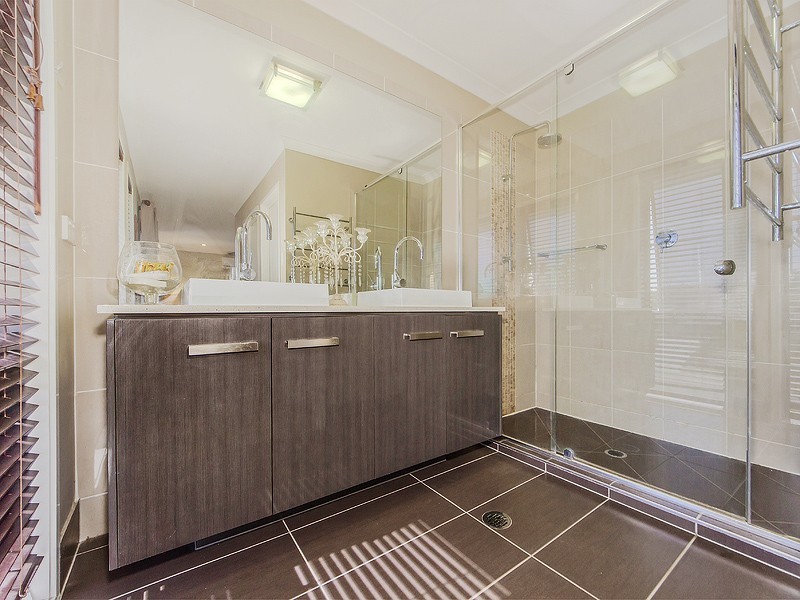 4 DALEWOOD PLACE, Fernvale QLD 4306