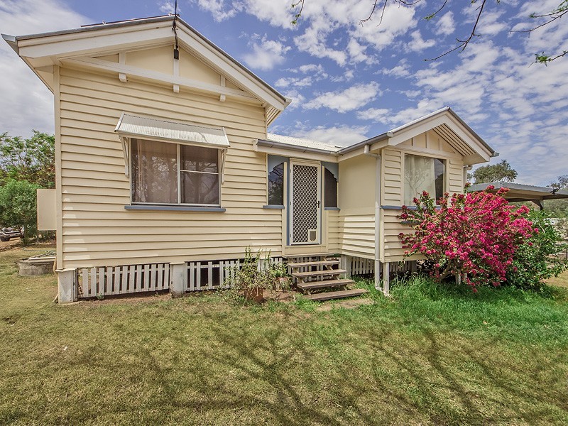 111 LOWOOD-MINDEN ROAD, Lowood QLD 4311