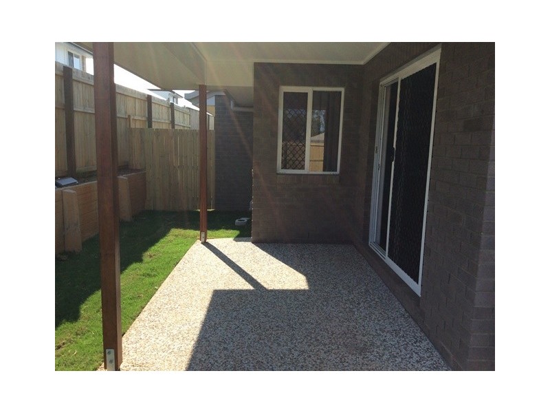 1/19 Essington Mews, Leichhardt QLD 4305