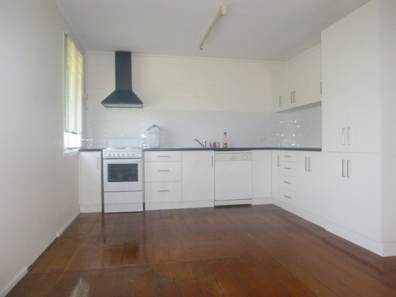 17 PARK STREET, Lowood QLD 4311