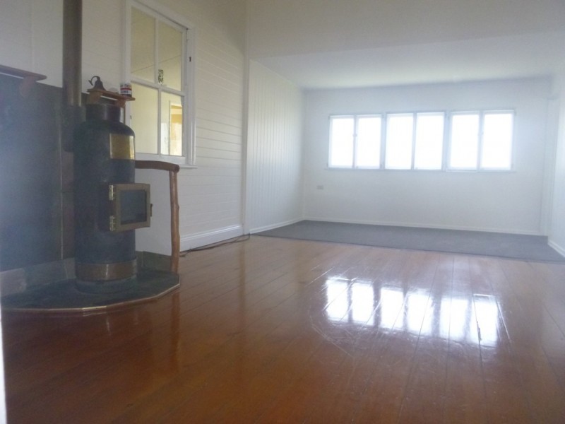 17 PARK STREET, Lowood QLD 4311