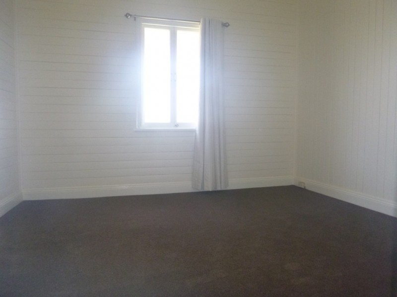 17 PARK STREET, Lowood QLD 4311