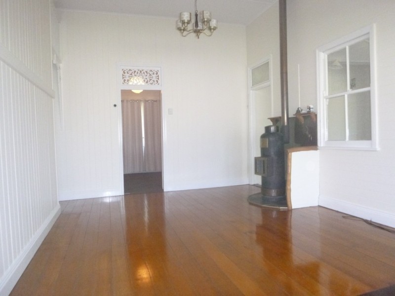 17 PARK STREET, Lowood QLD 4311