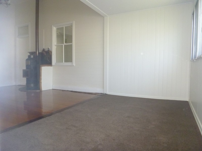 17 PARK STREET, Lowood QLD 4311
