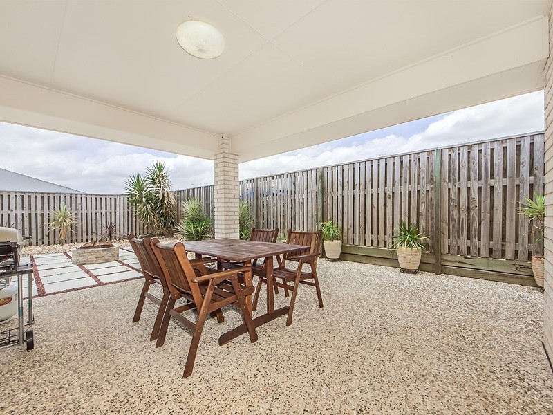 17 WILLOWOOD PLACE, Fernvale QLD 4306