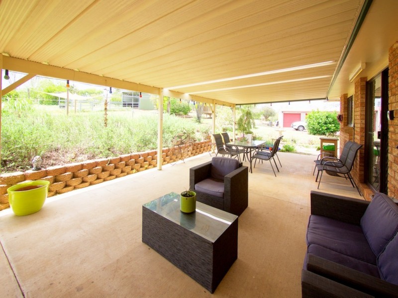 38 CARRALLUMA CRESCENT, Fernvale QLD 4306