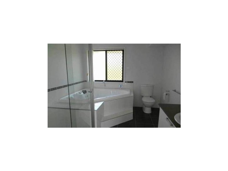 27 COURTNEY PLACE, Moggill QLD 4070