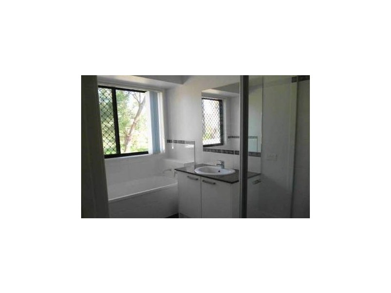 27 COURTNEY PLACE, Moggill QLD 4070