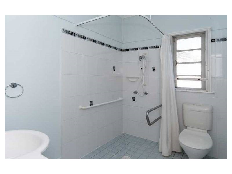 16 ROBERT STREET, Ebbw Vale QLD 4304