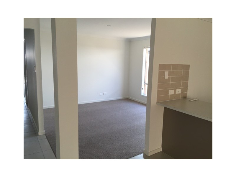 24 Stirling Circuit, Redbank Plains QLD 4301