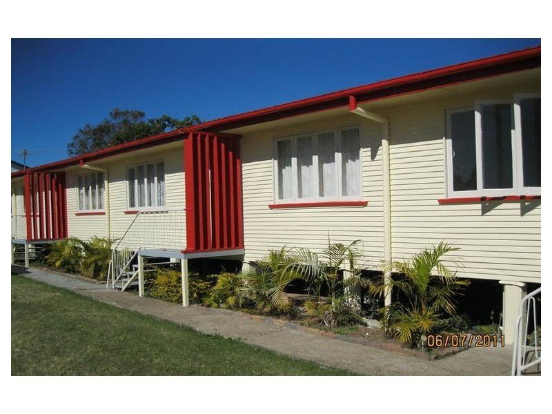 2 Daniel St, Lowood QLD 4311
