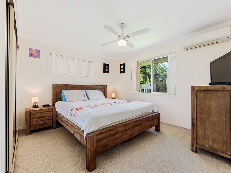 1-3 BELL STREET, Walloon QLD 4306