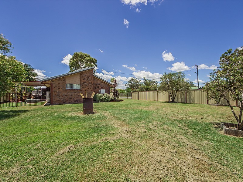 1-3 BELL STREET, Walloon QLD 4306