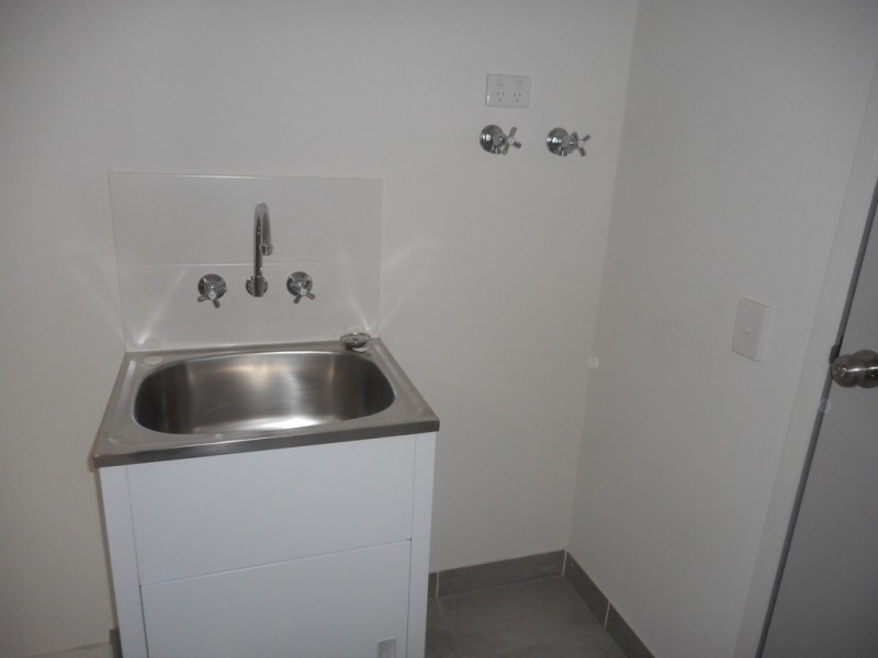 13 HUNTINGDALE STREET, Leichhardt QLD 4305