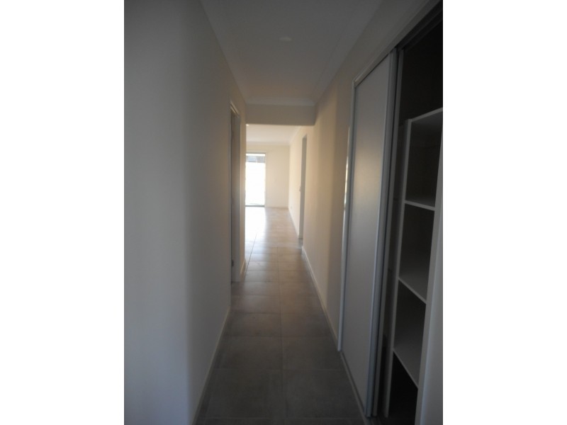 13 HUNTINGDALE STREET, Leichhardt QLD 4305