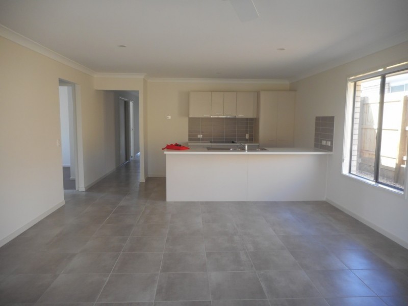 13 HUNTINGDALE STREET, Leichhardt QLD 4305