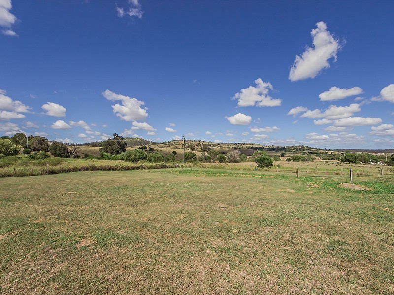 2 RESERVOIR ROAD, Lowood QLD 4311