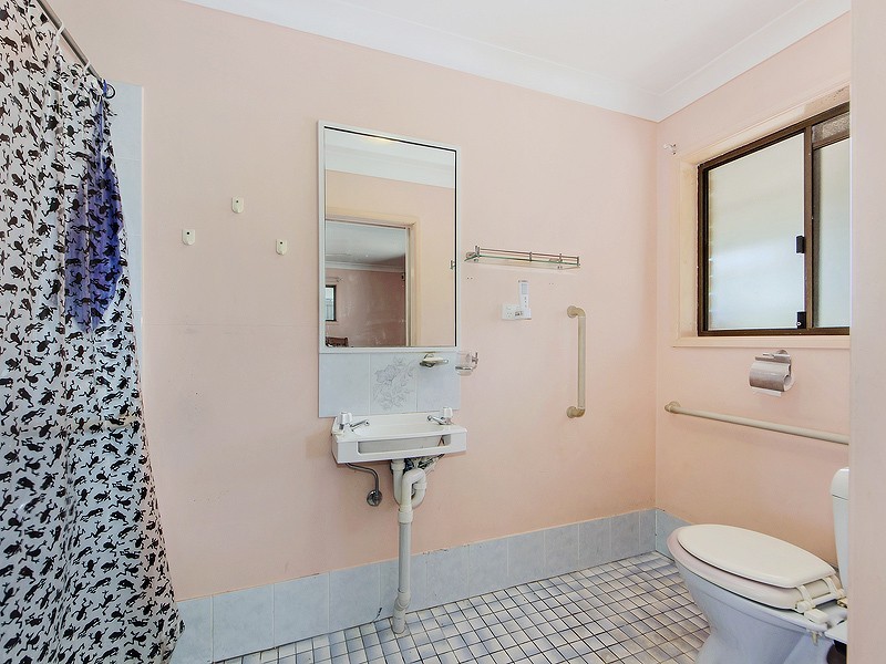 2 RESERVOIR ROAD, Lowood QLD 4311