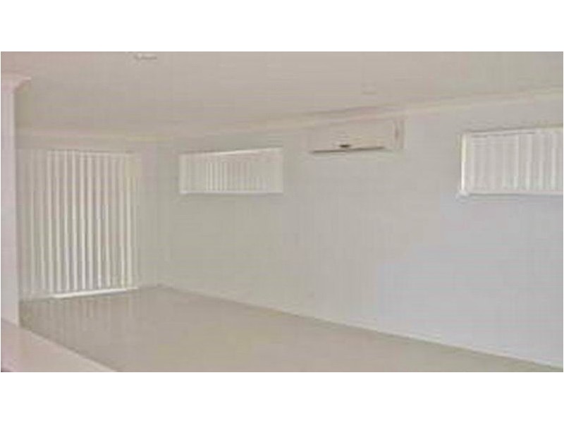 6 PRINGLE PLACE, Goodna QLD 4300