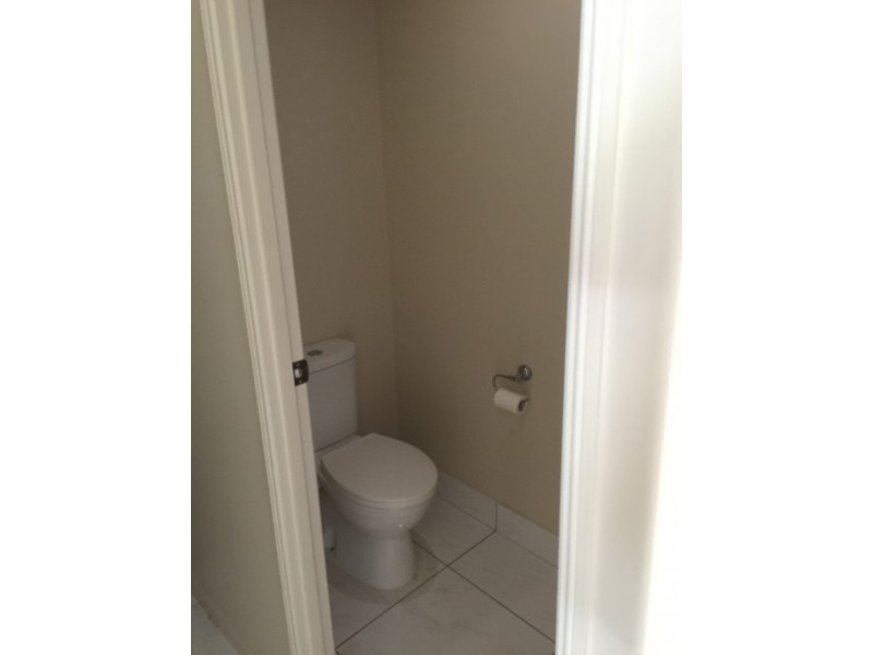 1/11 Galah Street, Churchill QLD 4305