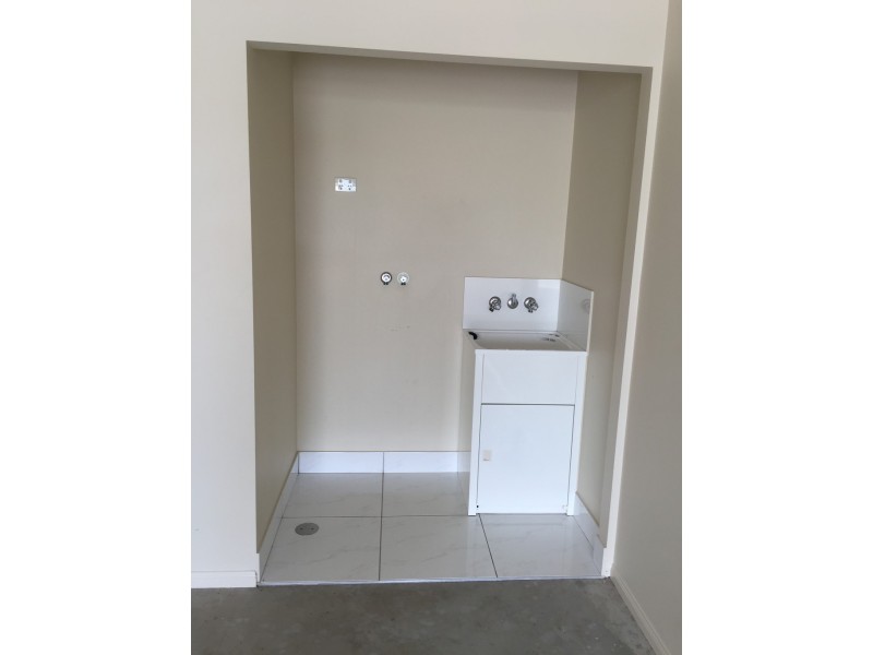 2/11 Galah Street, Churchill QLD 4305