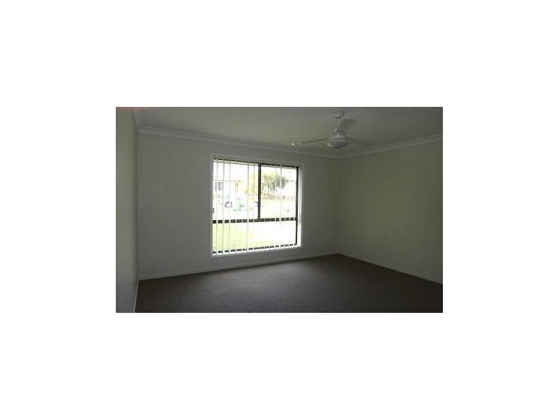 11 ANNA DRIVE, Raceview QLD 4305