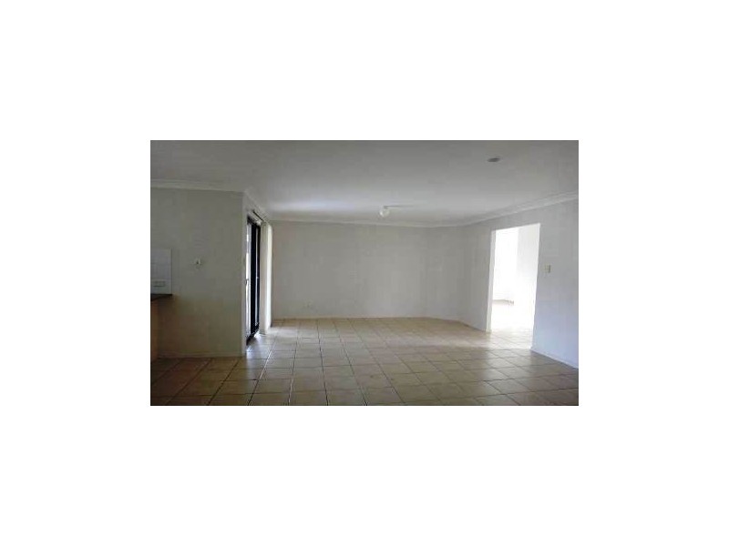 11 ANNA DRIVE, Raceview QLD 4305
