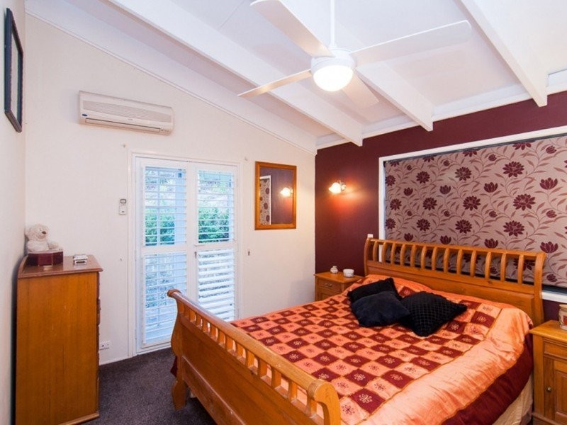 27 MAZZARD STREET, Bellbowrie QLD 4070