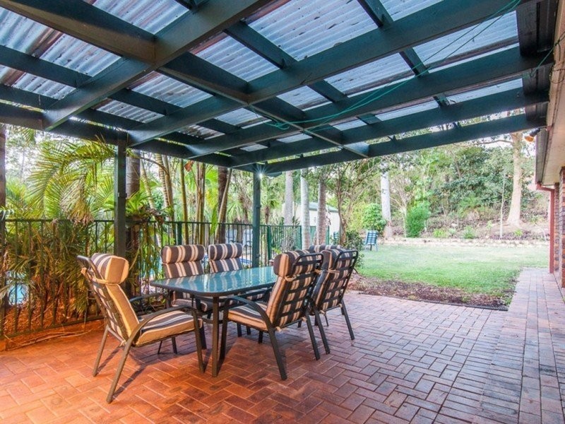 27 MAZZARD STREET, Bellbowrie QLD 4070